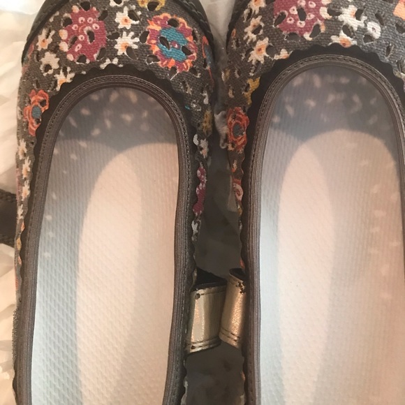 Rieker Brown Floral Cap Toe Mary Janes Size 6 - Picture 7 of 8